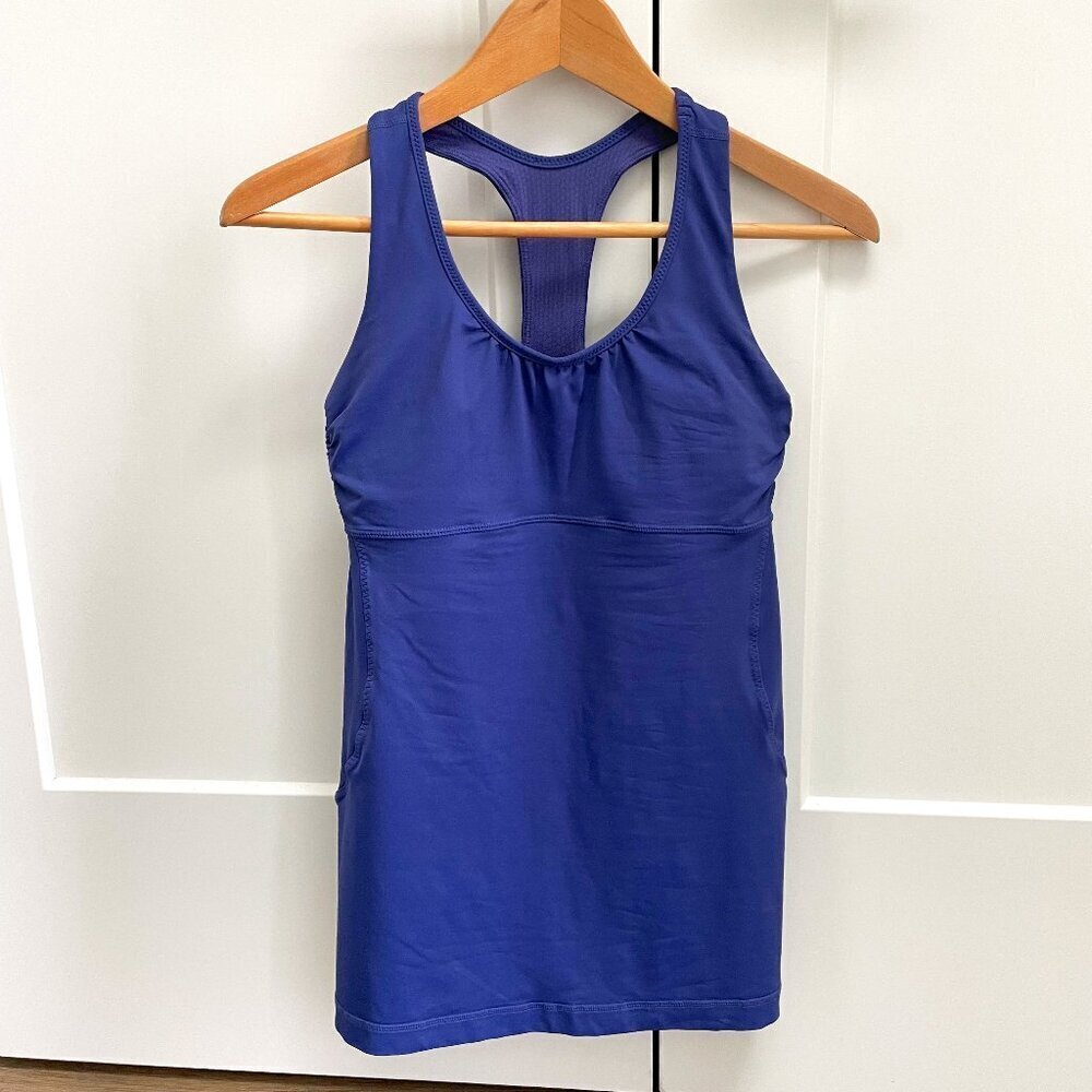 Lululemon Activewear Racerback Top w Mesh Smock Detail Shelf Bra Purple Sz 6